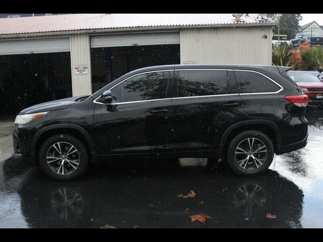 2018 Toyota Highlander LE