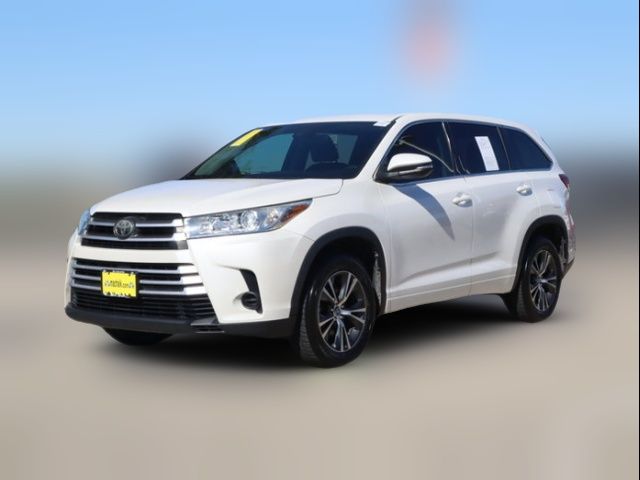 2018 Toyota Highlander LE