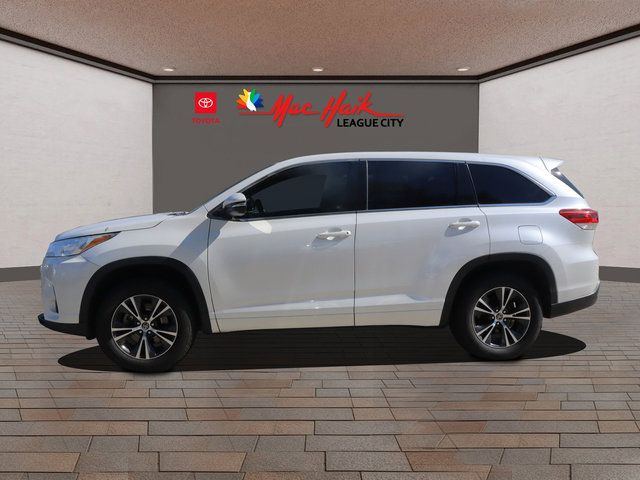 2018 Toyota Highlander LE