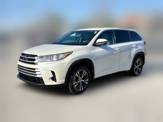 2018 Toyota Highlander LE