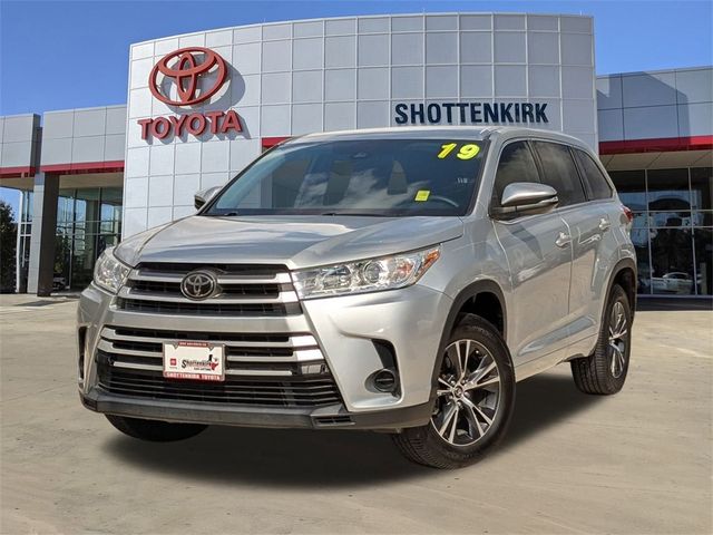 2018 Toyota Highlander LE