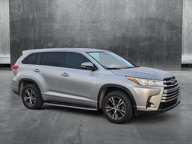 2018 Toyota Highlander LE