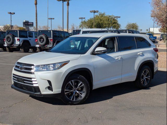 2018 Toyota Highlander LE