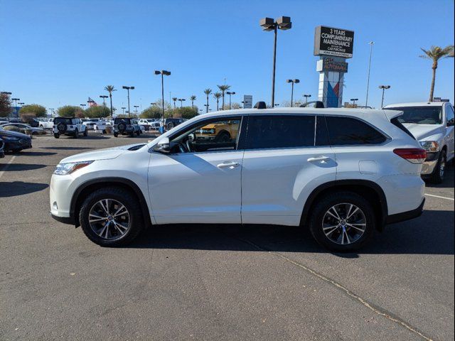 2018 Toyota Highlander LE