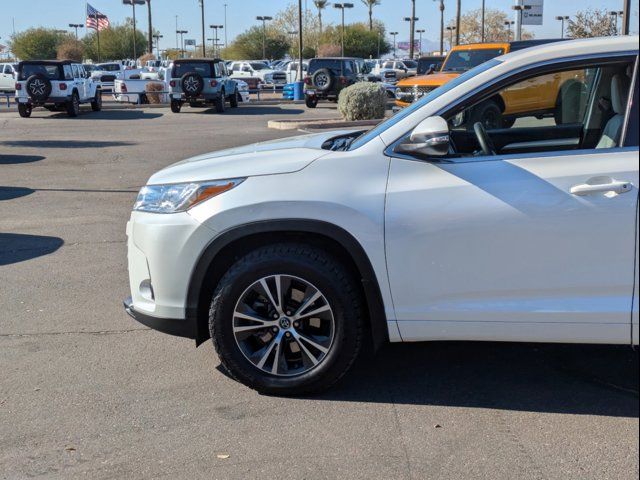 2018 Toyota Highlander LE