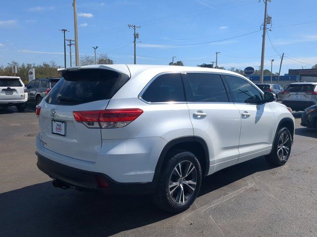 2018 Toyota Highlander LE