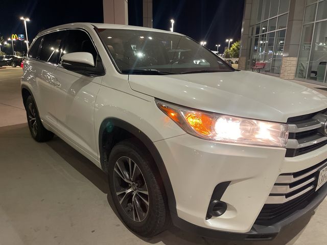 2018 Toyota Highlander LE