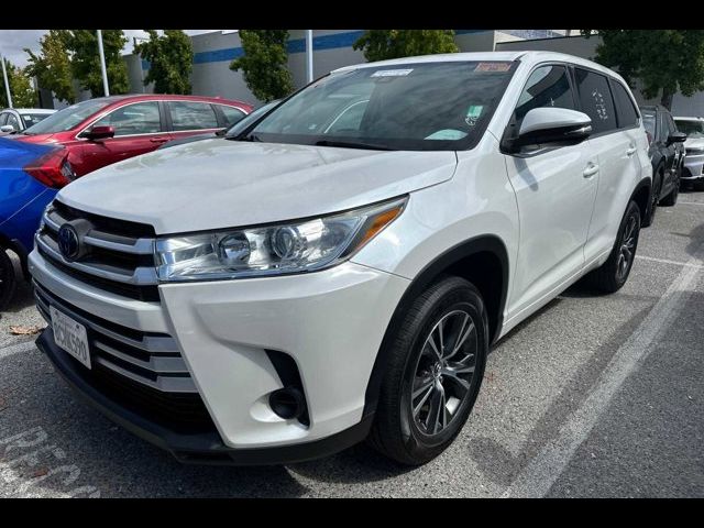 2018 Toyota Highlander LE