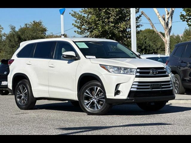 2018 Toyota Highlander LE