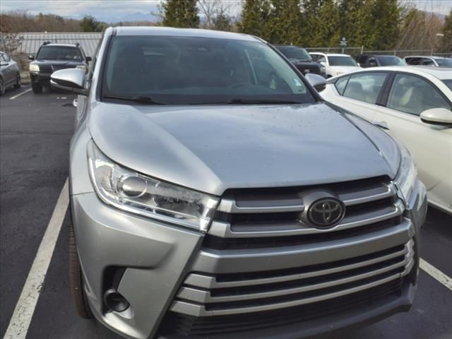 2018 Toyota Highlander LE