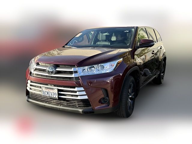 2018 Toyota Highlander LE