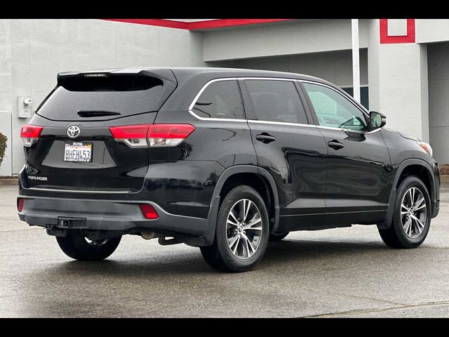 2018 Toyota Highlander LE