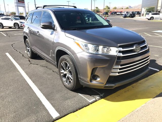 2018 Toyota Highlander LE