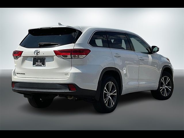 2018 Toyota Highlander LE