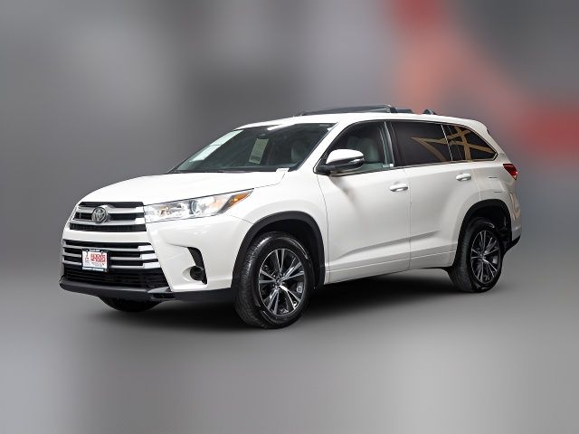 2018 Toyota Highlander LE