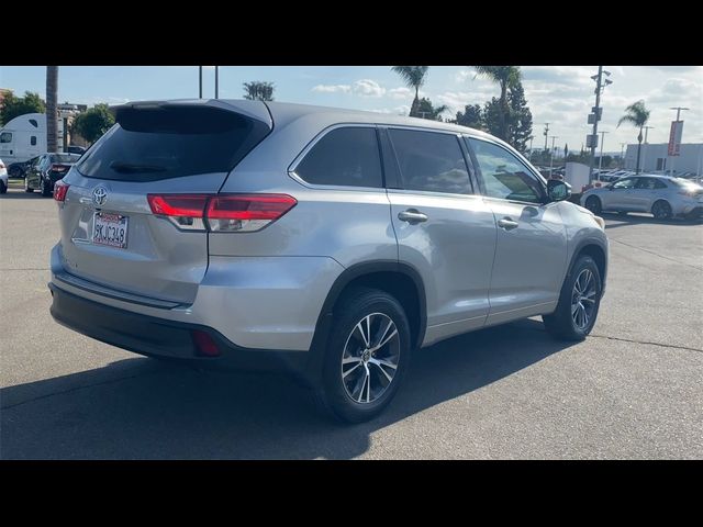 2018 Toyota Highlander LE