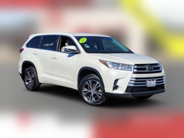 2018 Toyota Highlander LE