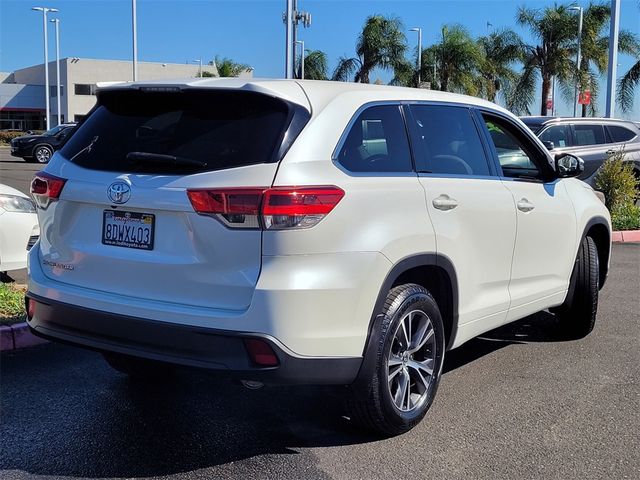 2018 Toyota Highlander LE