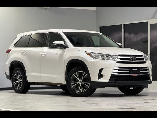 2018 Toyota Highlander LE