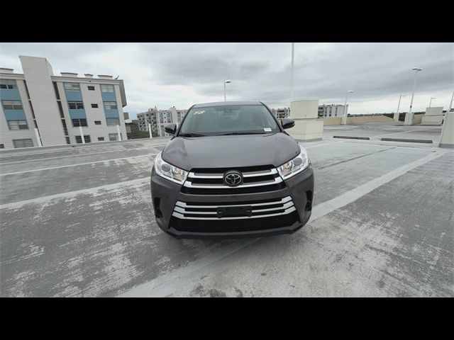 2018 Toyota Highlander LE