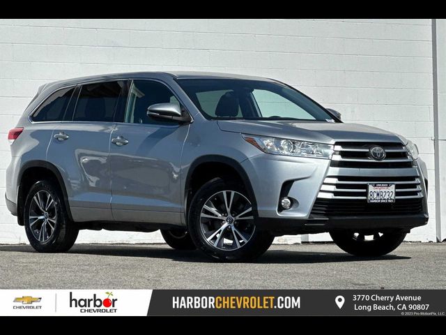 2018 Toyota Highlander LE