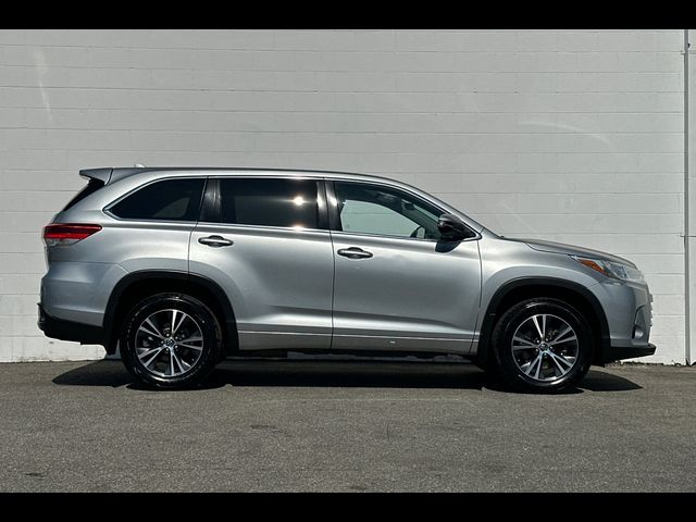 2018 Toyota Highlander LE