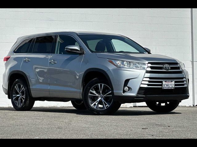 2018 Toyota Highlander LE