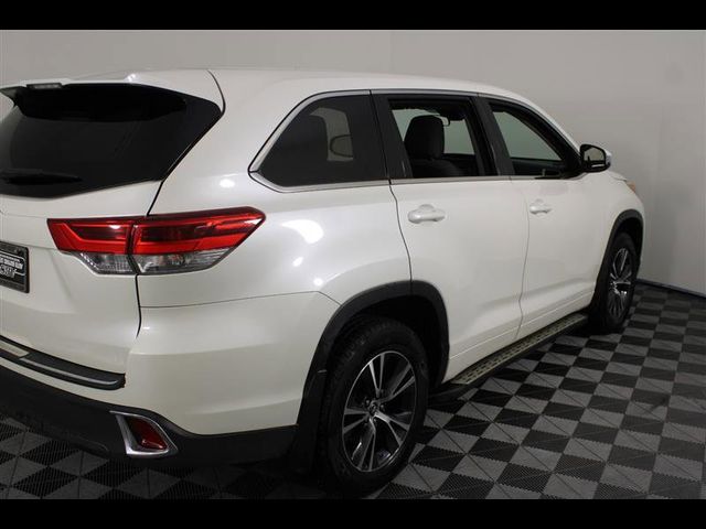2018 Toyota Highlander LE
