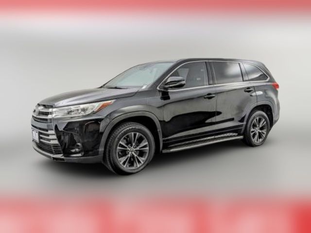 2018 Toyota Highlander LE