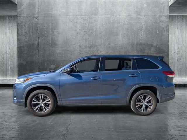 2018 Toyota Highlander LE