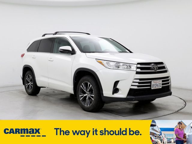 2018 Toyota Highlander LE