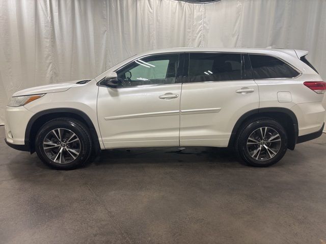 2018 Toyota Highlander LE