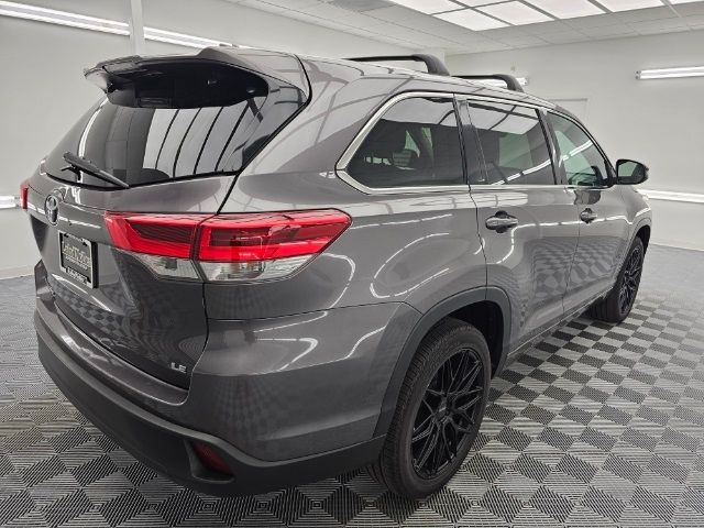 2018 Toyota Highlander LE