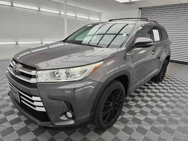 2018 Toyota Highlander LE