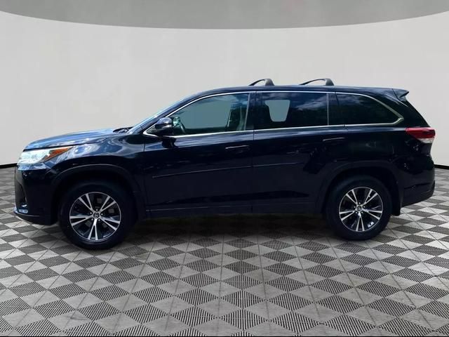 2018 Toyota Highlander LE