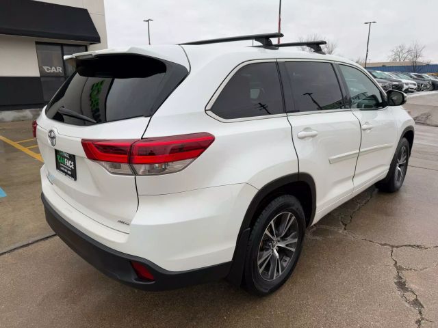 2018 Toyota Highlander LE