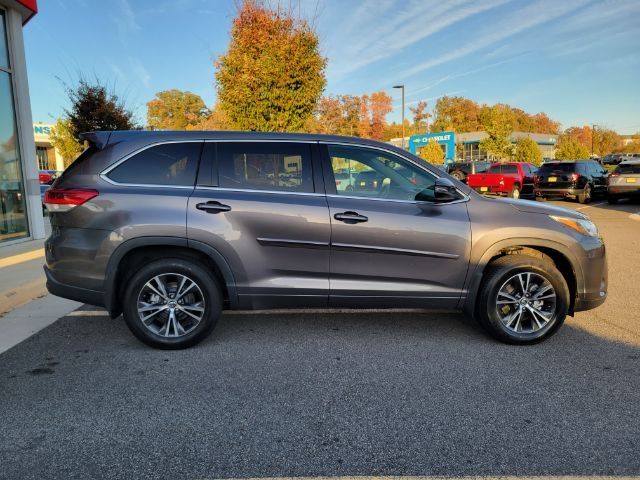 2018 Toyota Highlander 