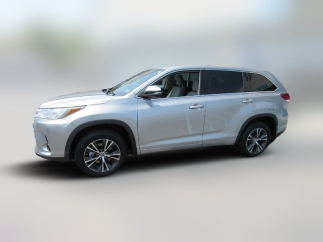 2018 Toyota Highlander LE