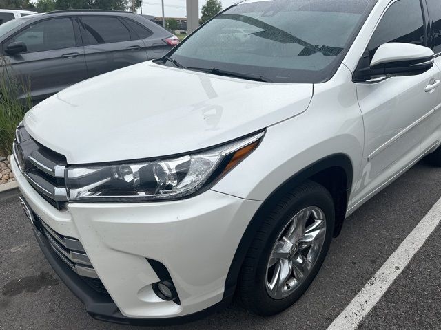 2018 Toyota Highlander 
