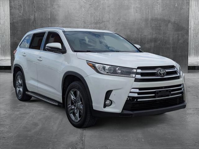 2018 Toyota Highlander Limited Platinum