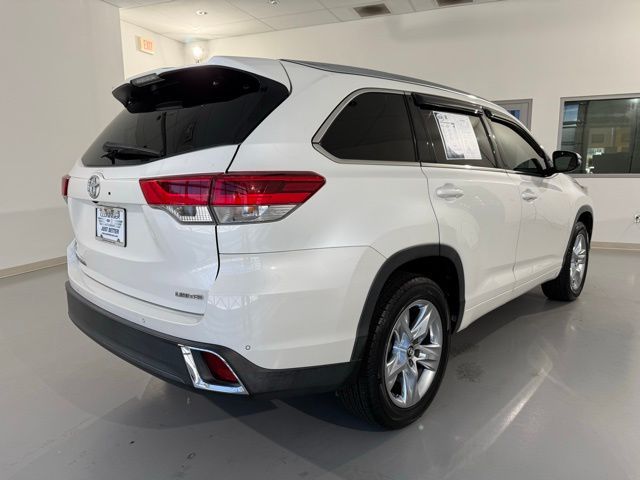 2018 Toyota Highlander 