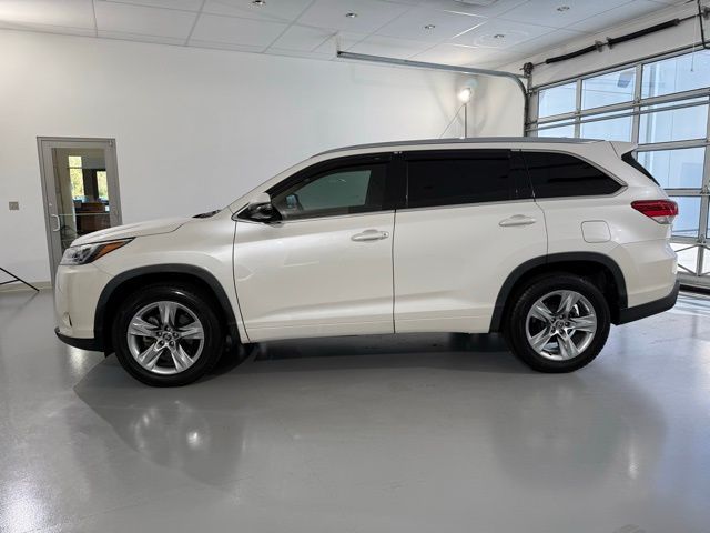 2018 Toyota Highlander 