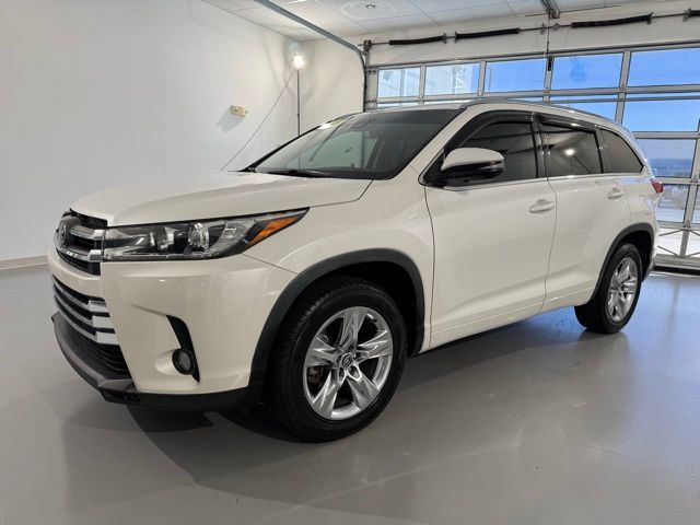 2018 Toyota Highlander 