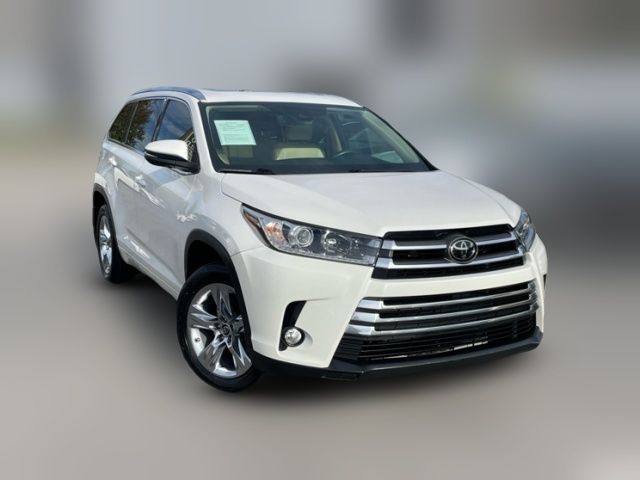 2018 Toyota Highlander 