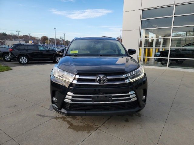 2018 Toyota Highlander Limited Platinum