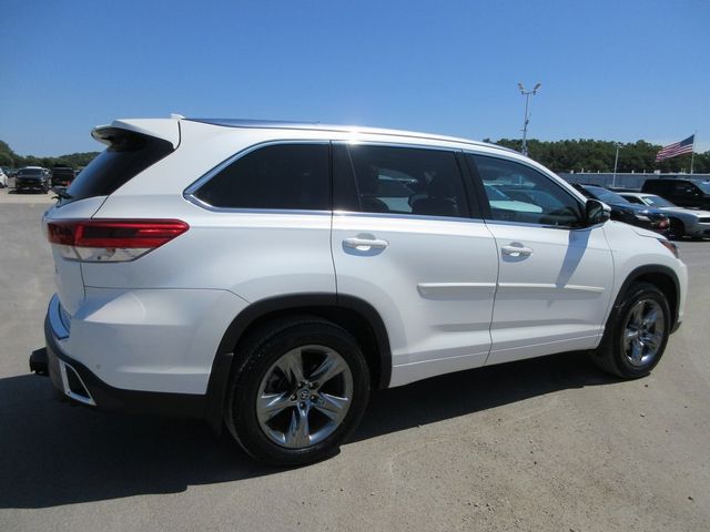 2018 Toyota Highlander Limited Platinum