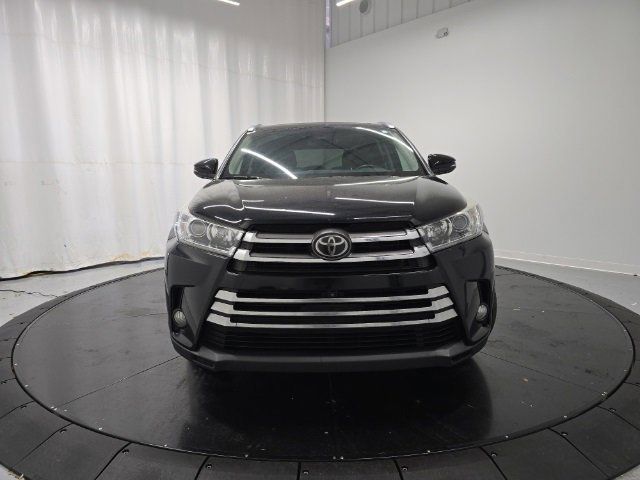 2018 Toyota Highlander Limited Platinum