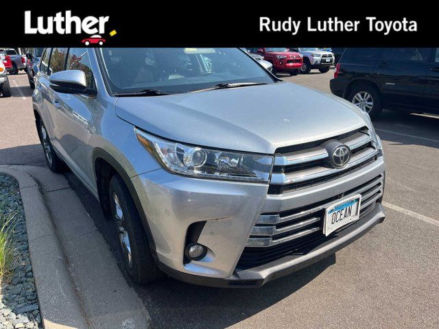 2018 Toyota Highlander Limited Platinum