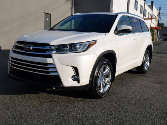 2018 Toyota Highlander 