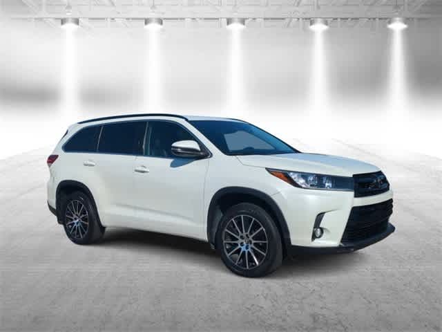 2018 Toyota Highlander SE